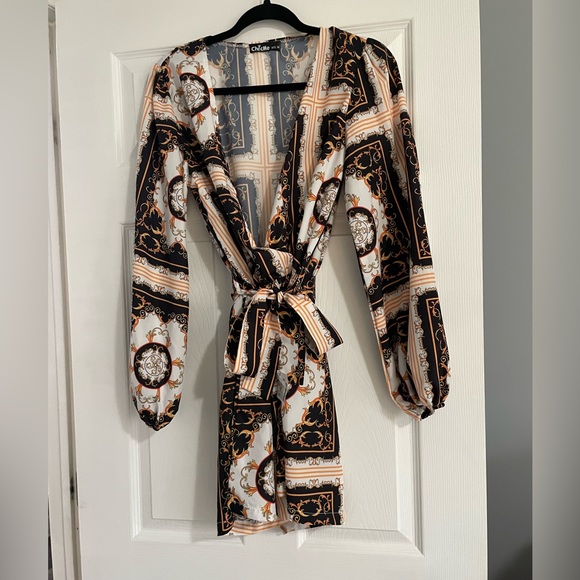 Chic Me. Romper with tie waist. Size M. - Picture 2 of 4